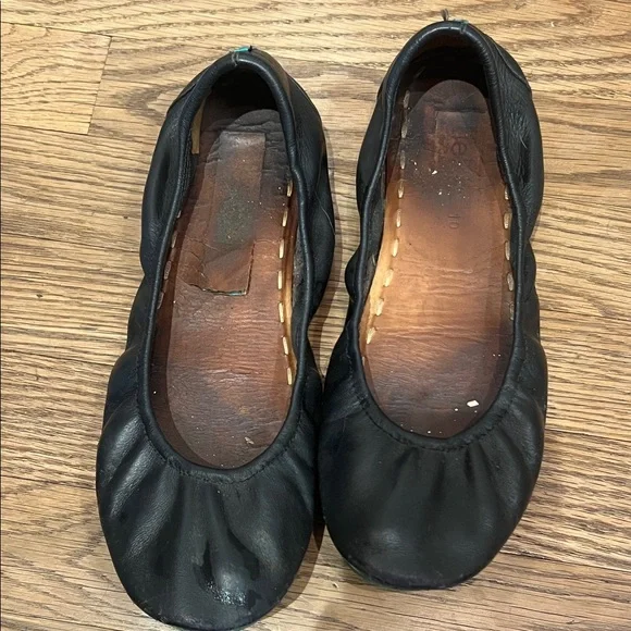 Tieks Black Leather Women's Flats - Picture 2 of 8